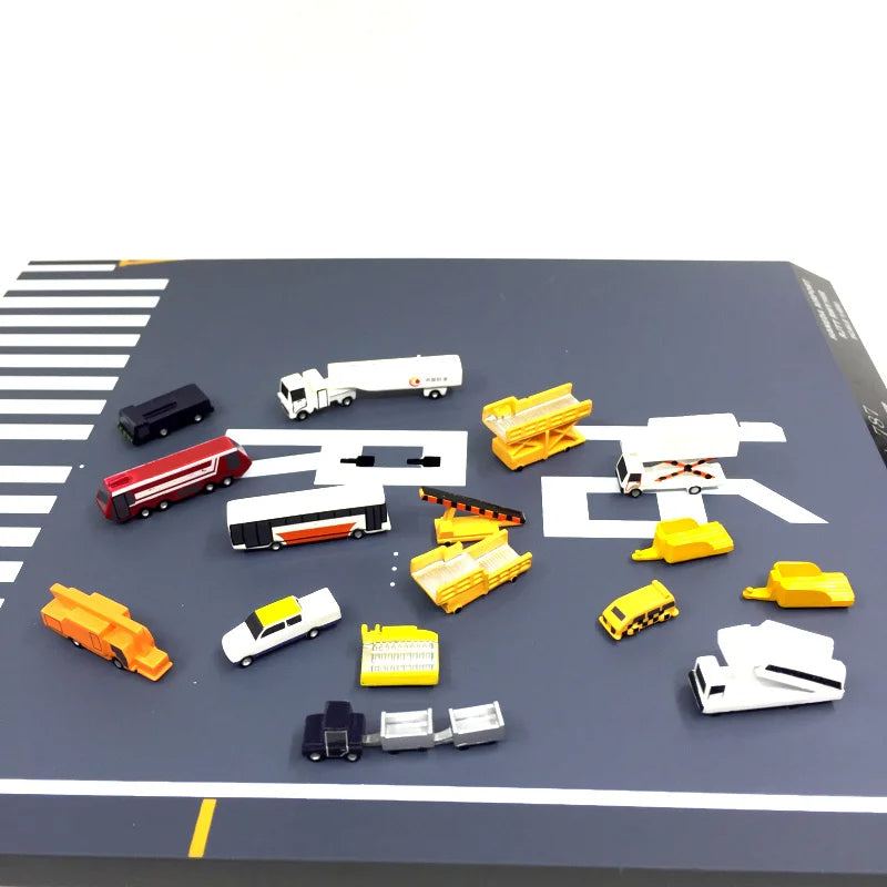 1/400 Scale Airport Ground Support Vehicle Set – Covered Bridge, Command Tower & Aircraft Simulation Accessories for Passenger Airplane Models